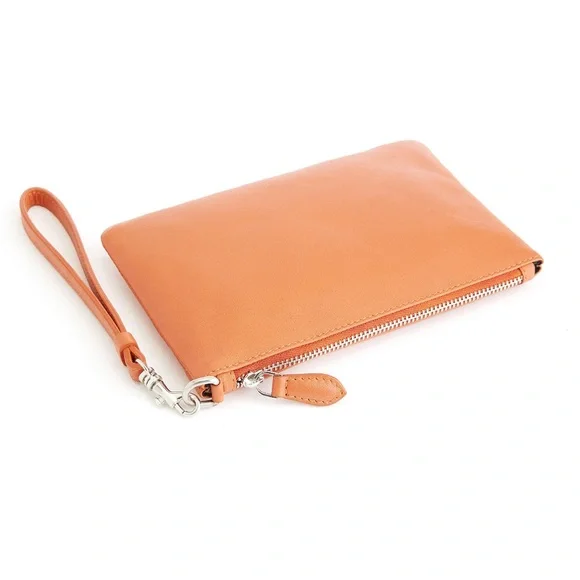 NWT ROYCE New York Leather Wristlet - Picture 3 of 3